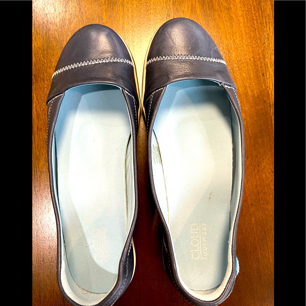 Clarks Cloud Flats